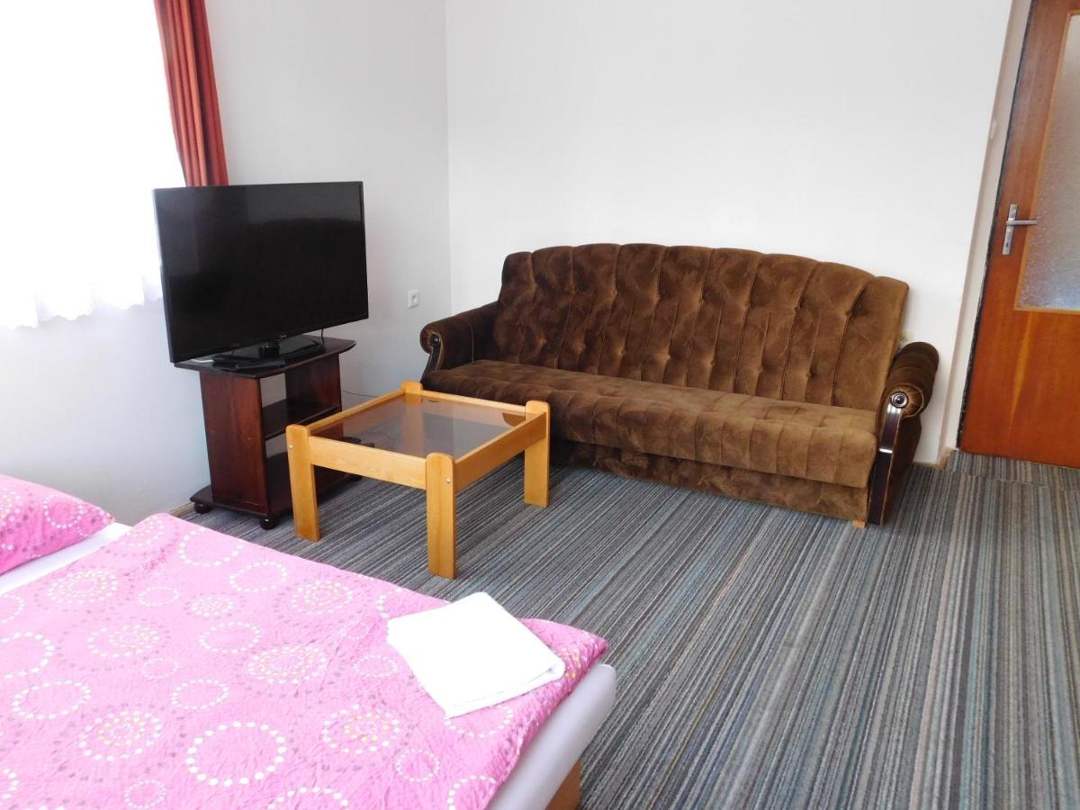 Pension U Mojmira Rokytnice nad Jizerou Exterior foto
